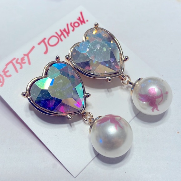 ⚜️Betsey Johnson Pink Heart Cupid Pearl Valentines Day Earrings! NWT! - Picture 5 of 5